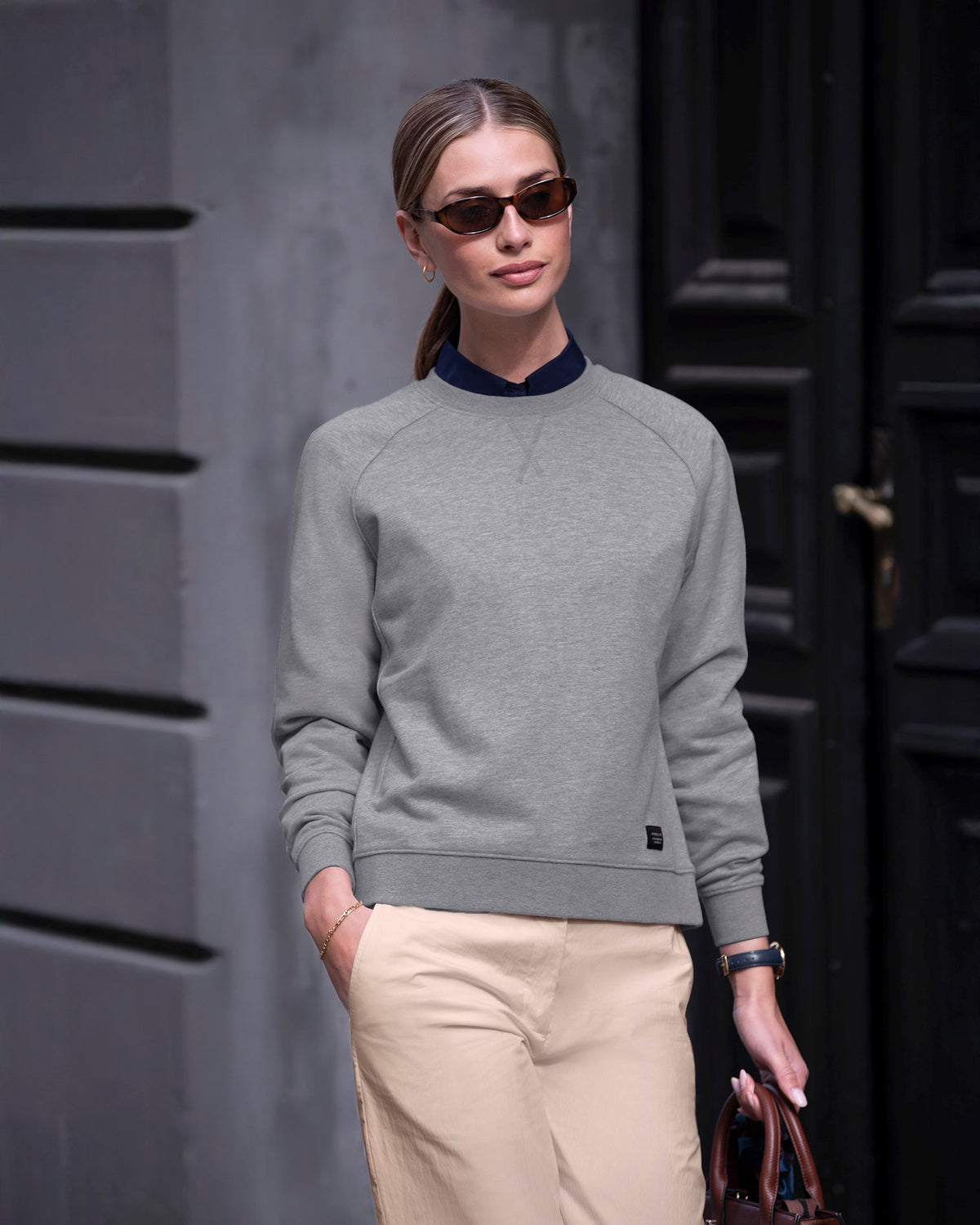 Georgetown Women Grey Melange SS26 Modelimage