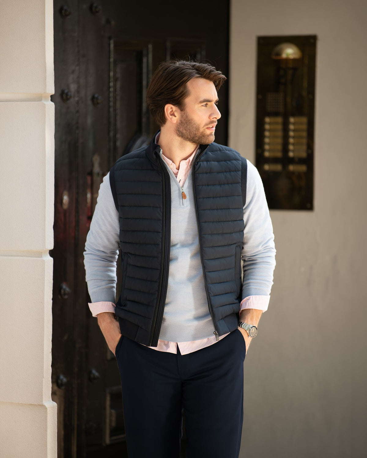 Vesper Men Navy AW24 Modelimage