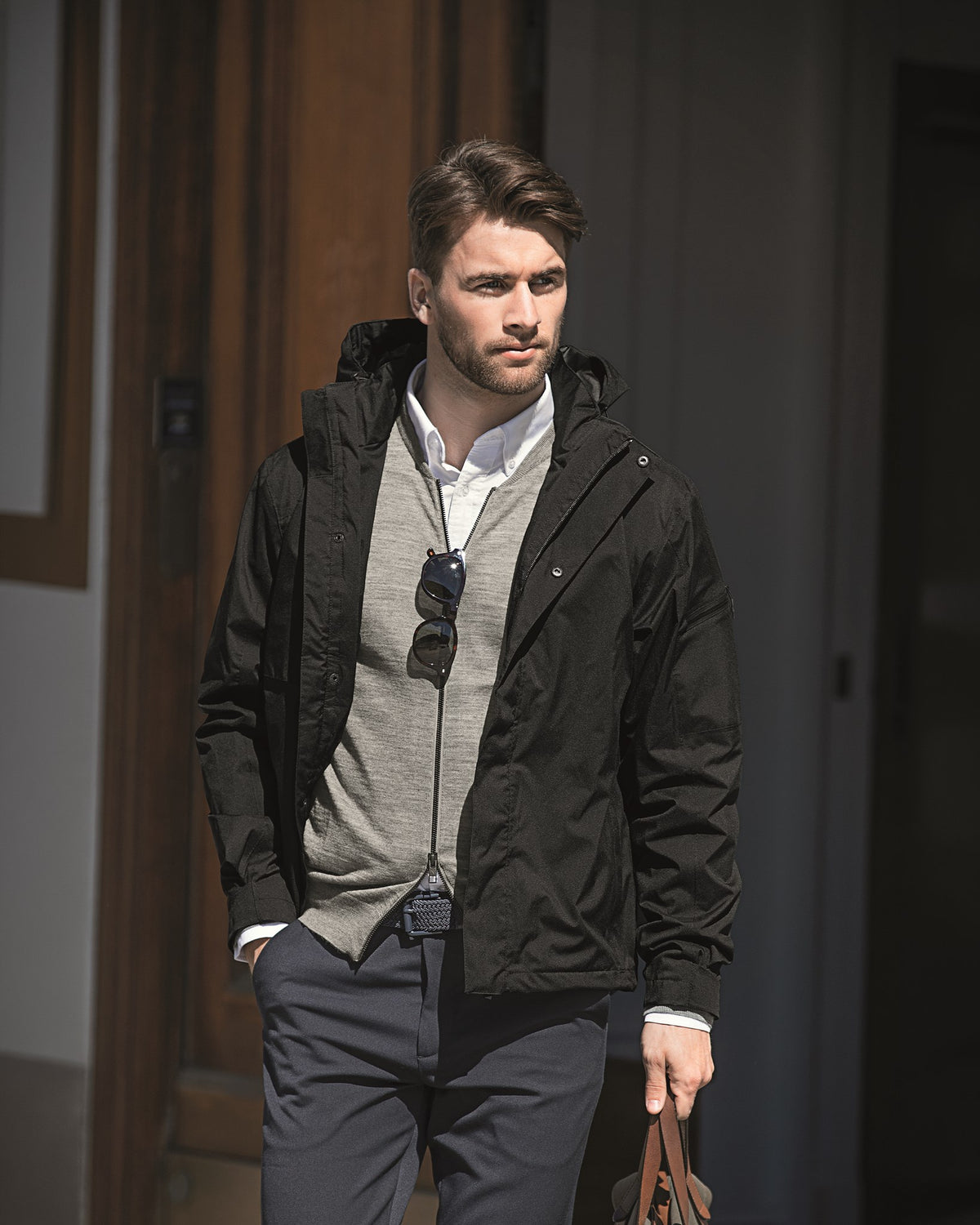 Whitestone Men Black SS19 Modelimage (1)