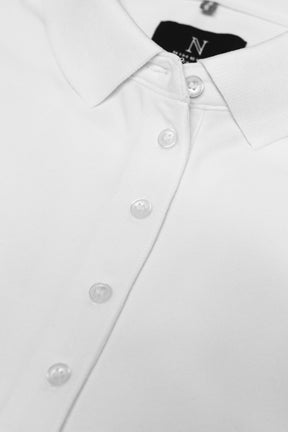 Altavista Women White Closeup 1