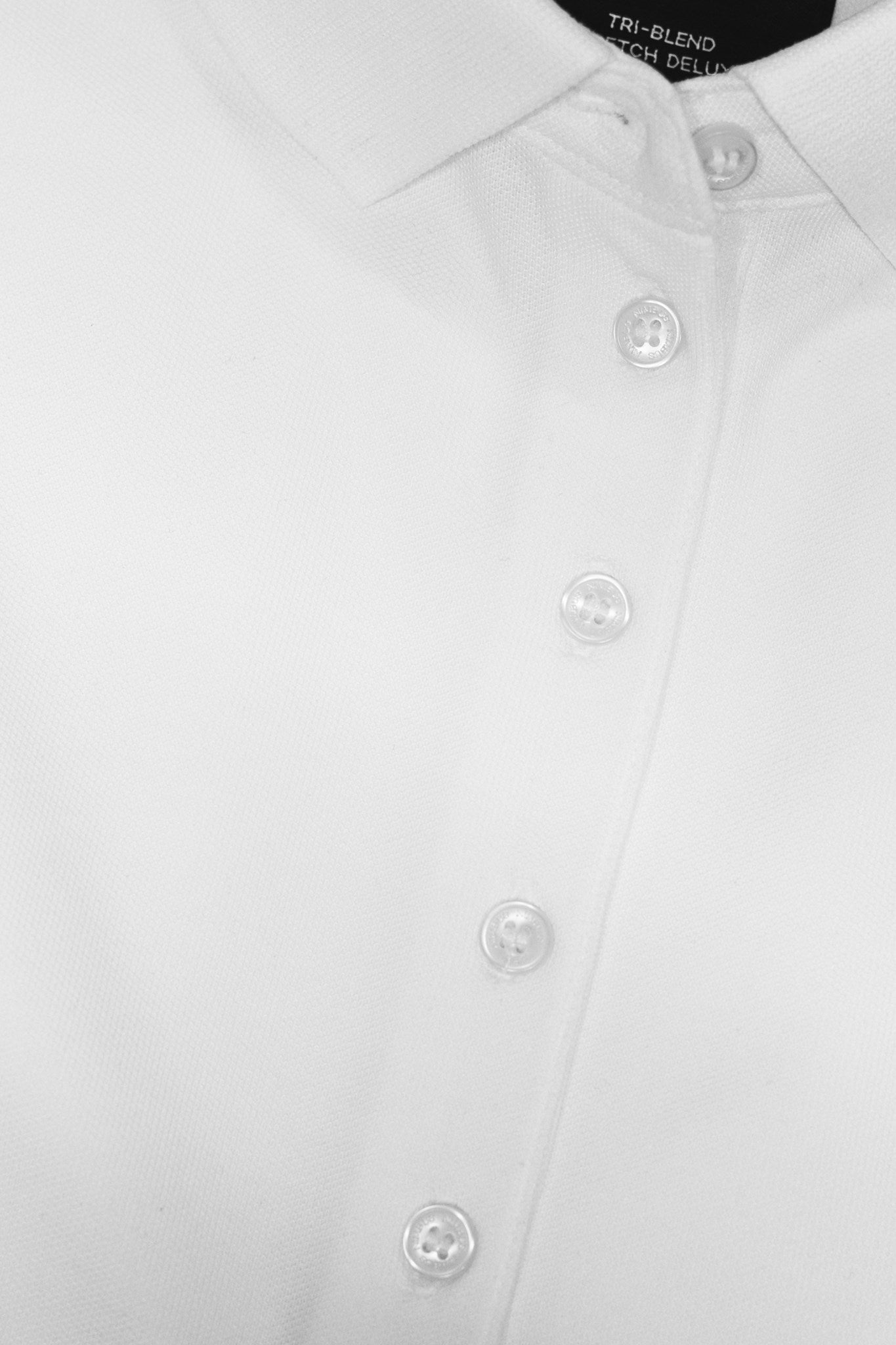 Altavista Women White Closeup 5