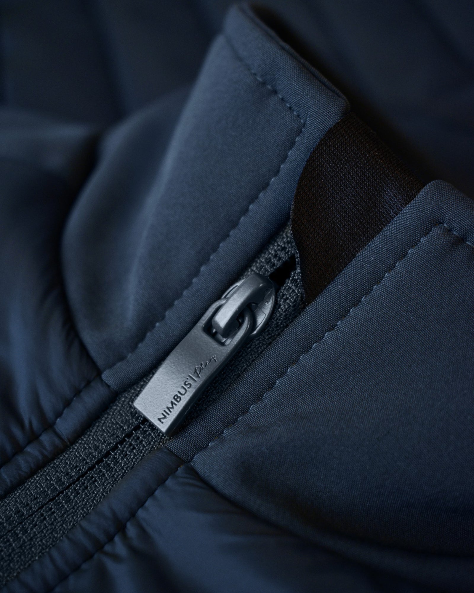 Benton Women Navy Back