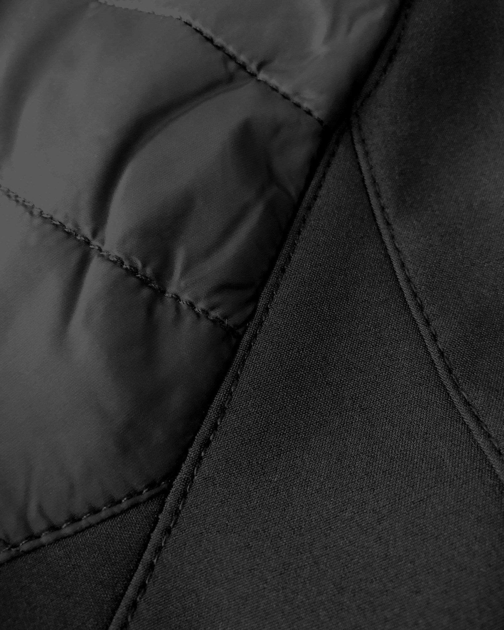 Bloomsdale Men Black Closeup 3