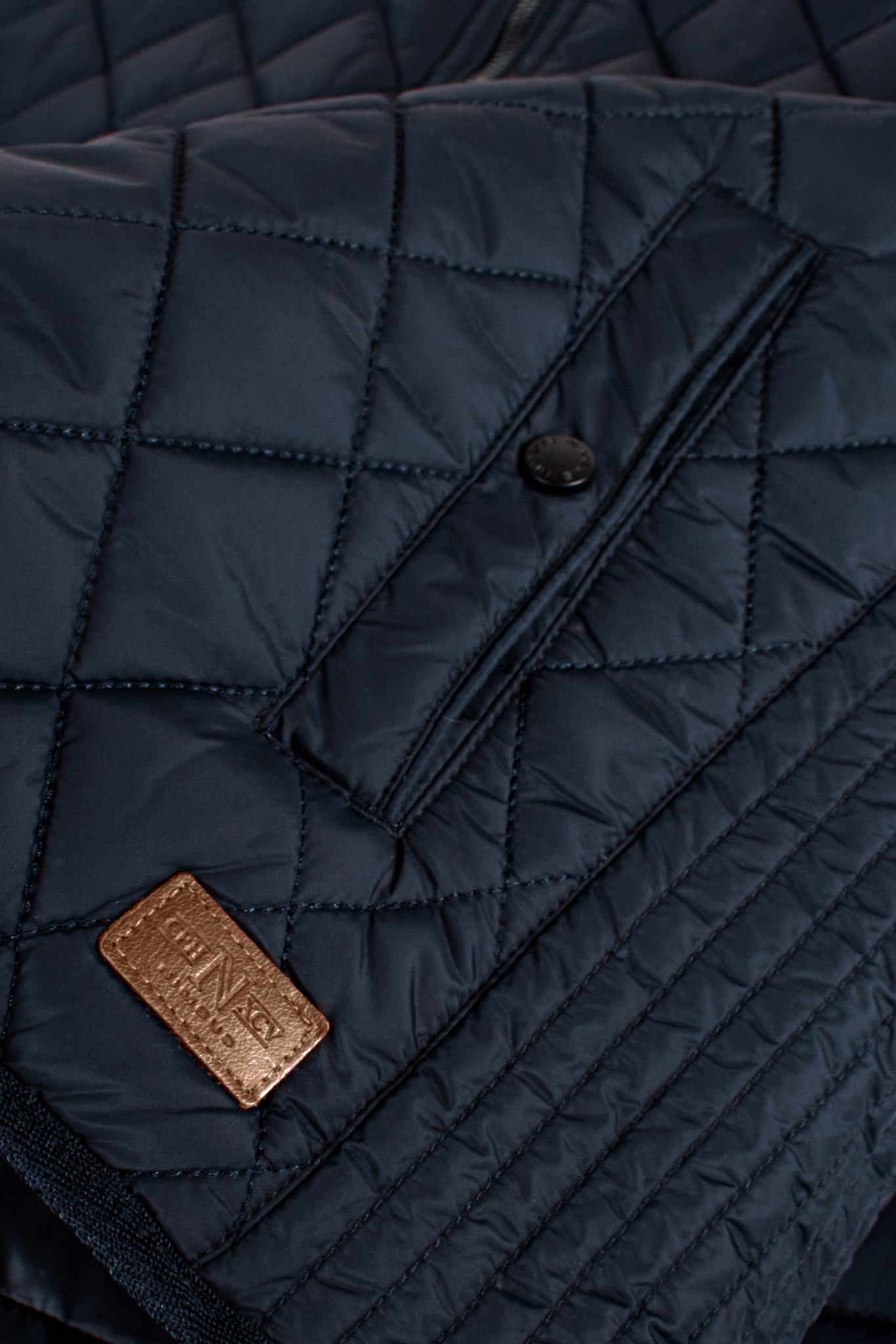 Camden Men Midnight Blue Closeup 3