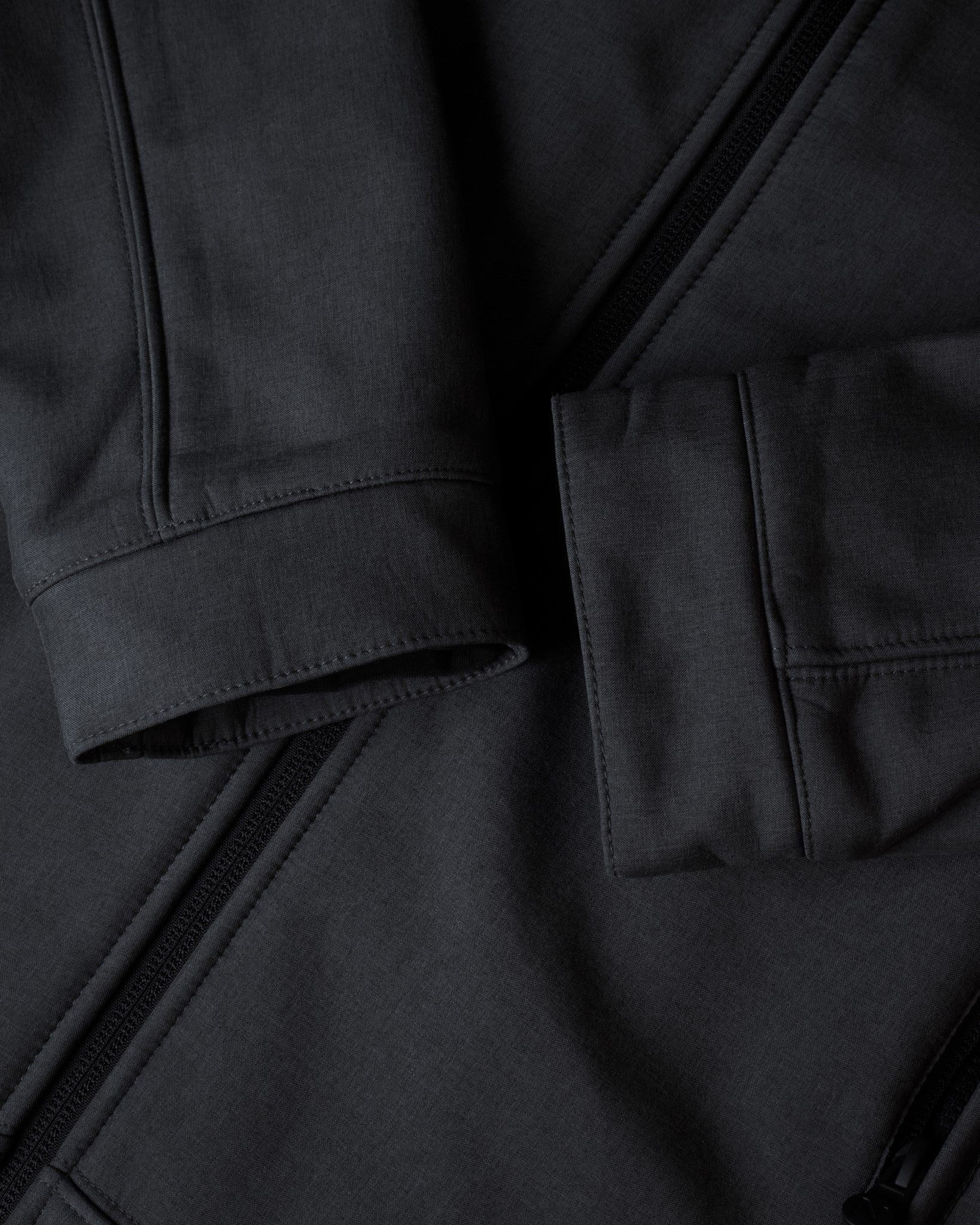 Duxbury Women Grey Closeup 4