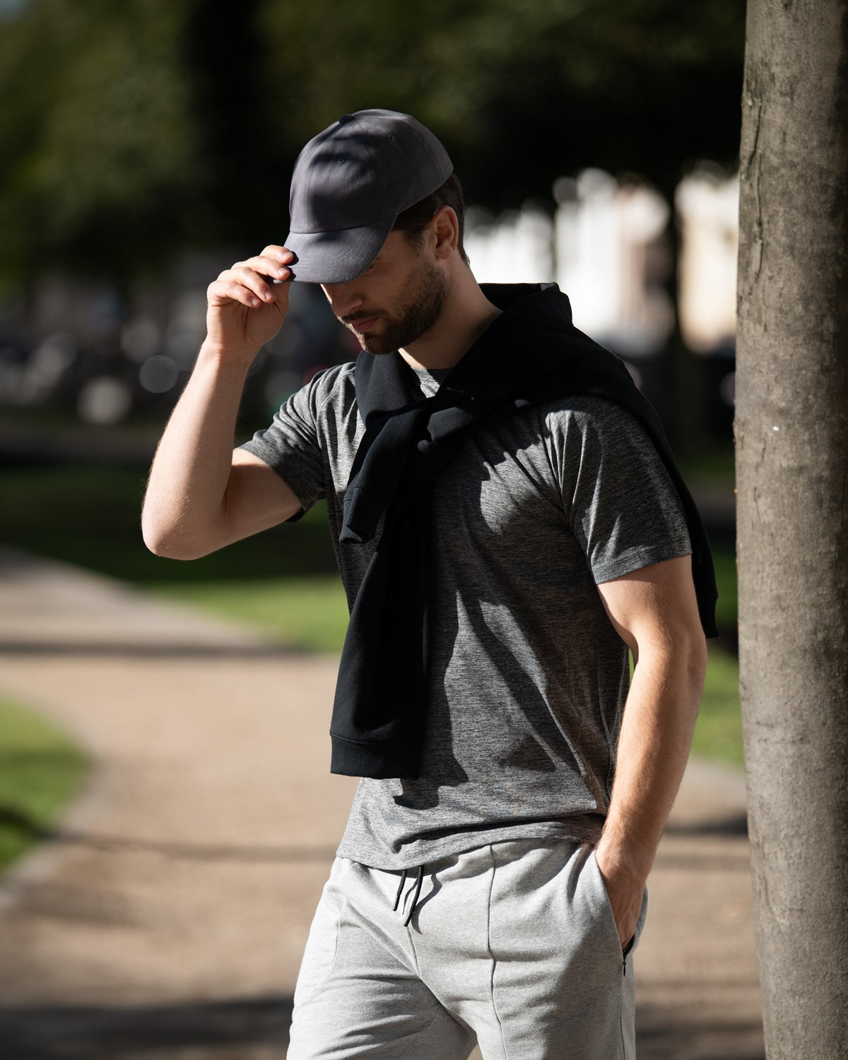 Freemont Men Grey Melange SS25 Modelimage
