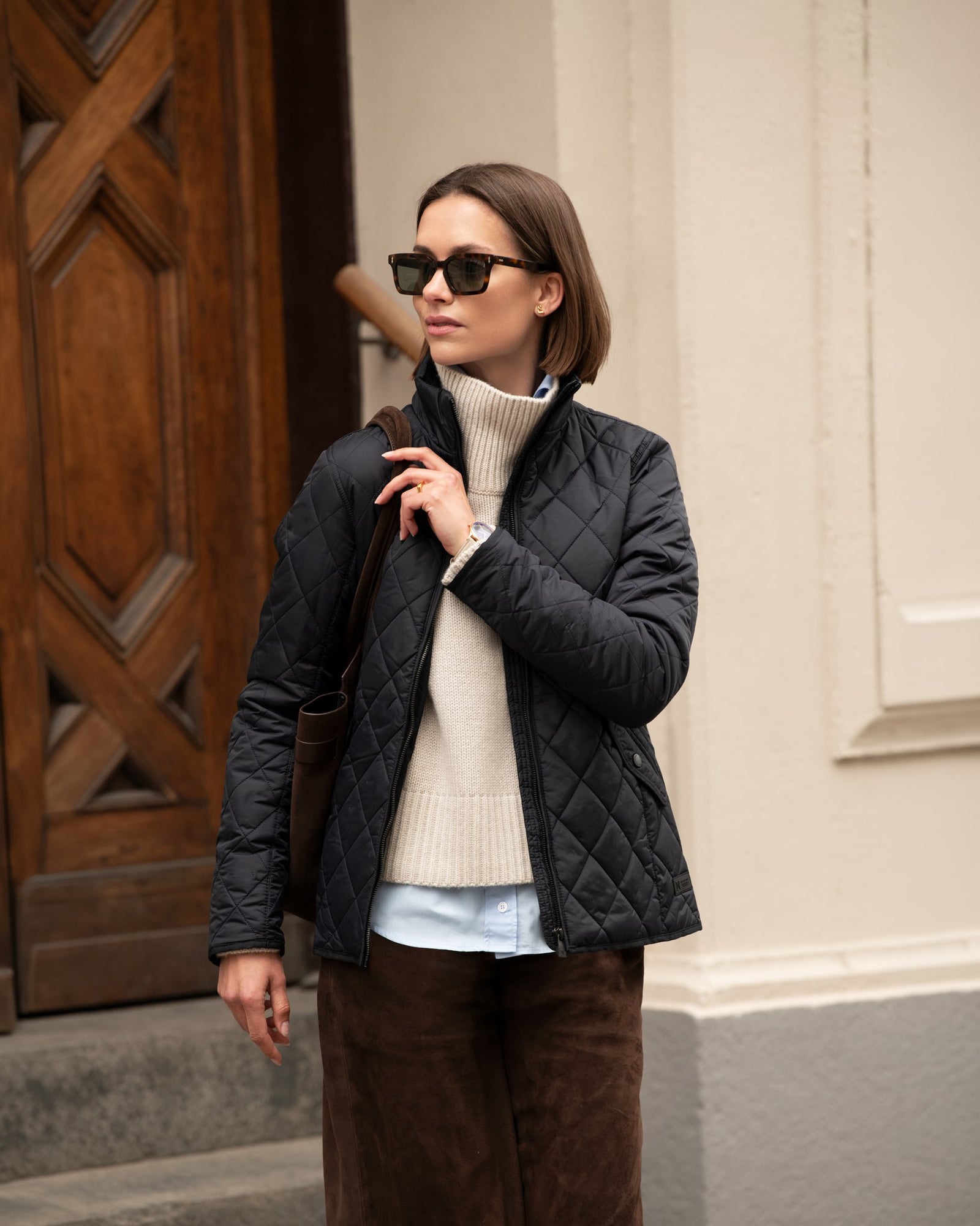 Henderson Women Midnight Blue Back