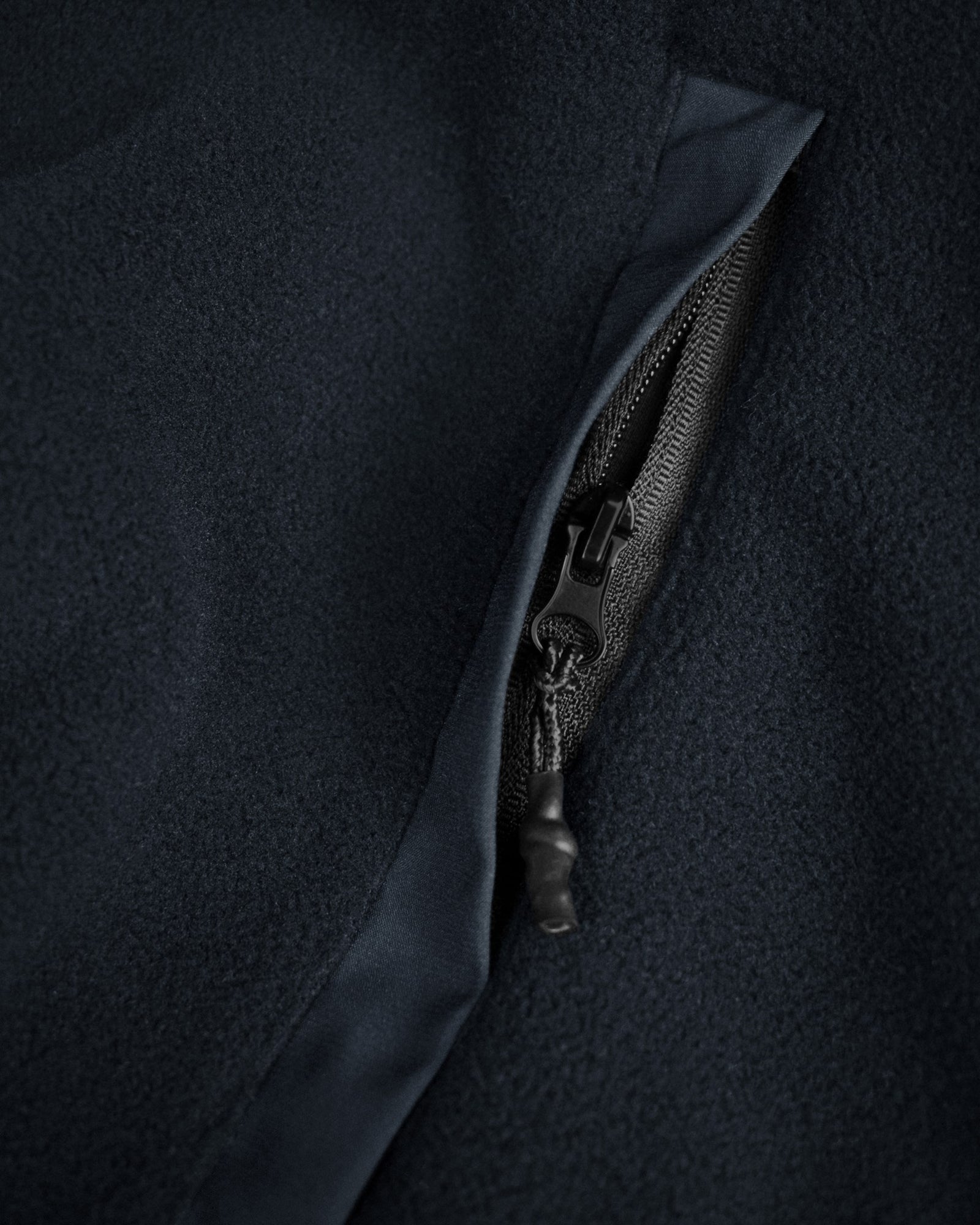 Highland Unisex Navy Back