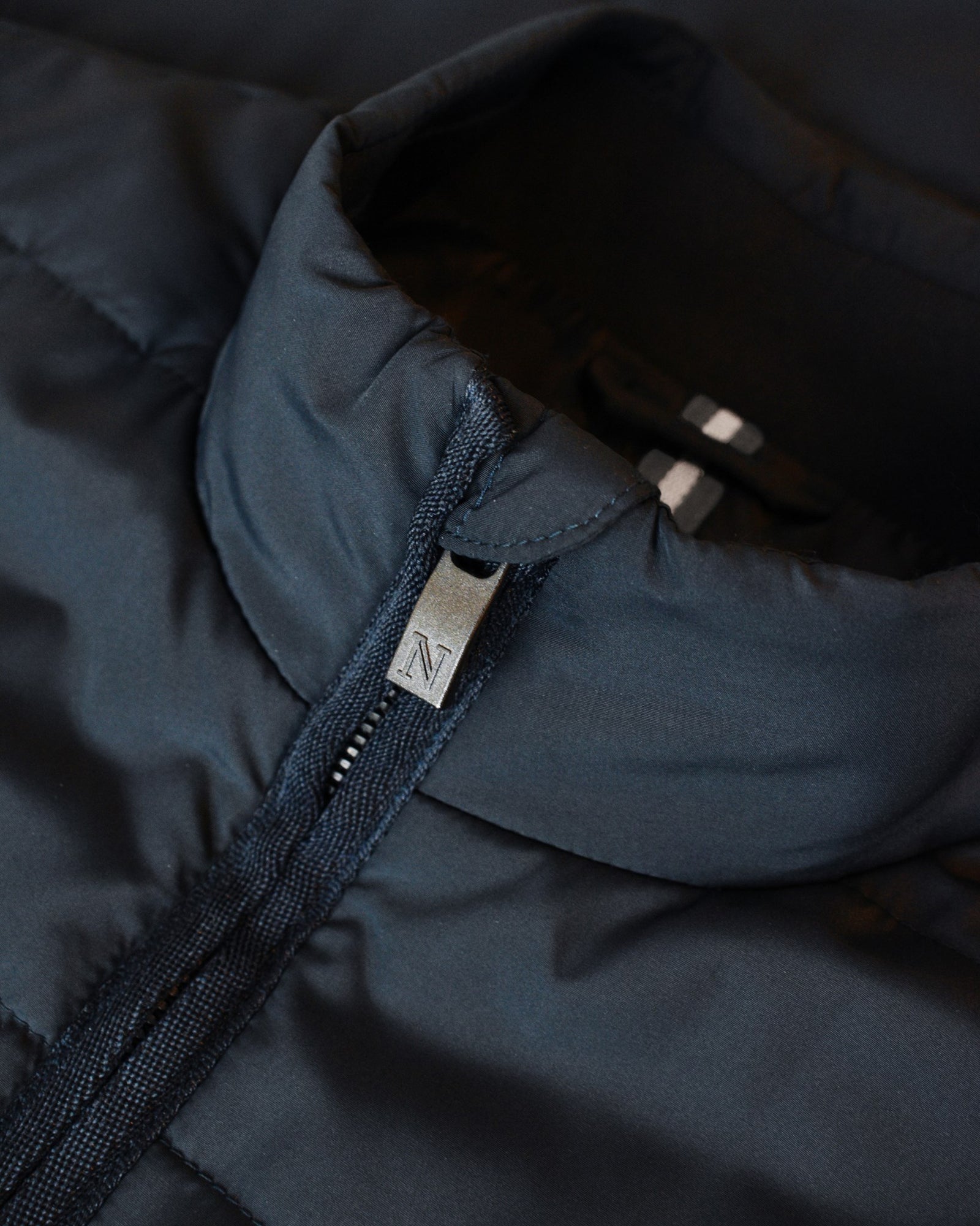 Hudson Men Dark Navy Back