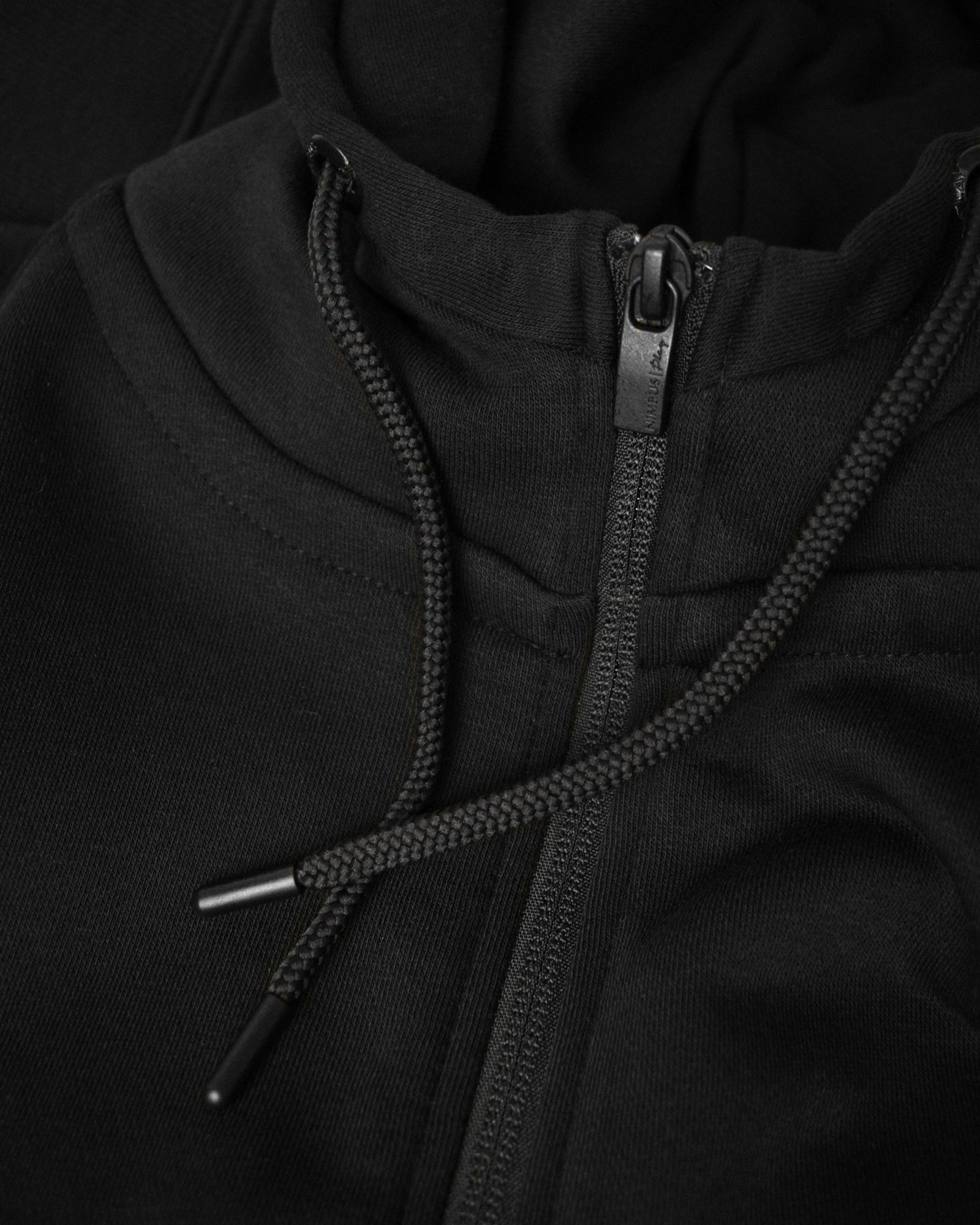 Lenox Men Black Back