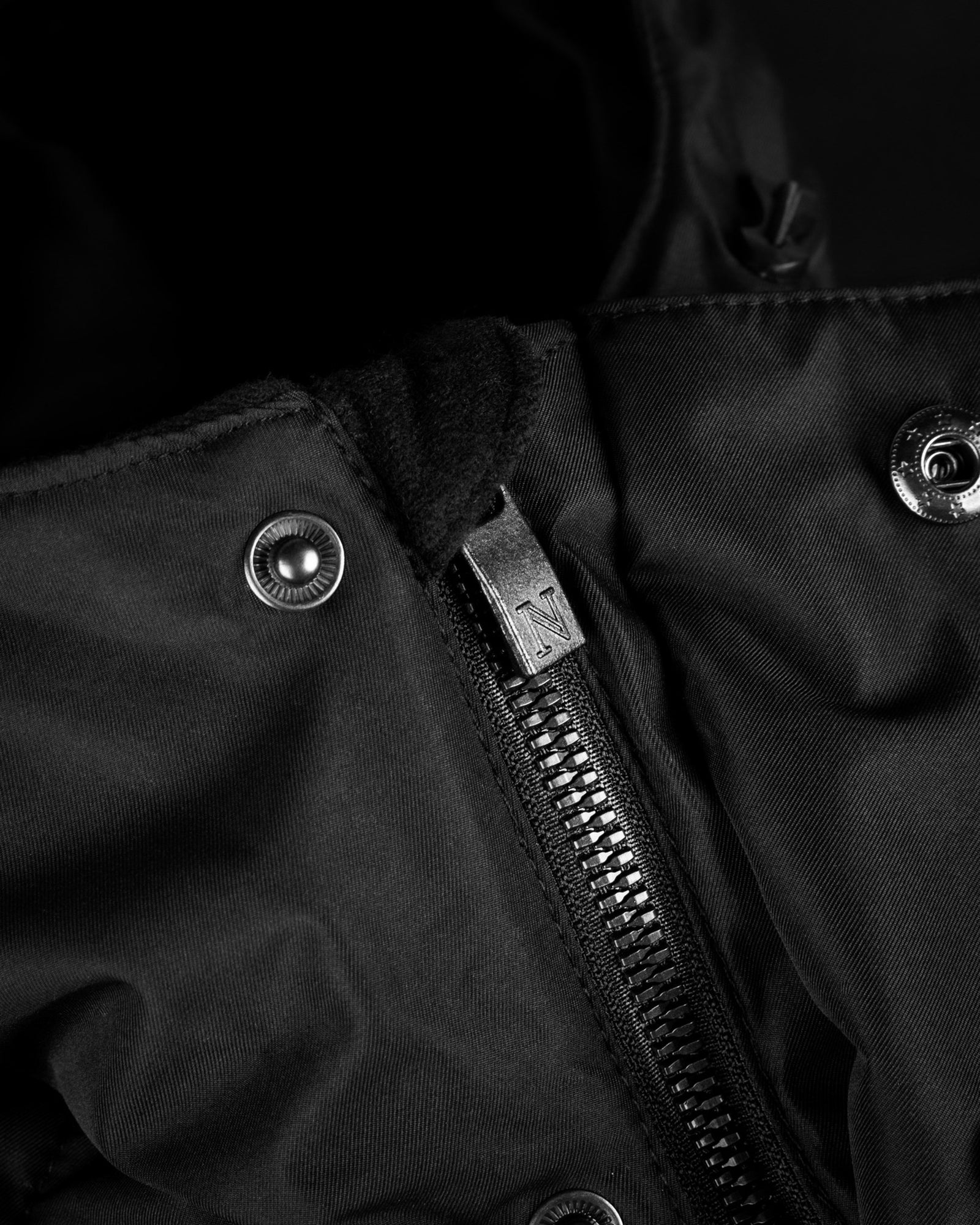 Mapleton Men Black Back