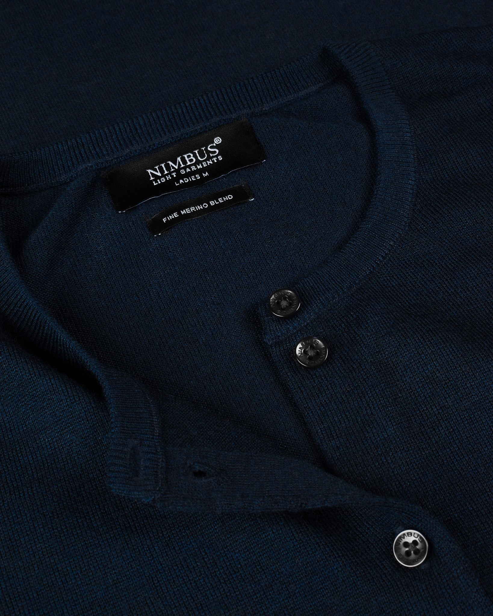 Phoenix Women Navy Closeup 1