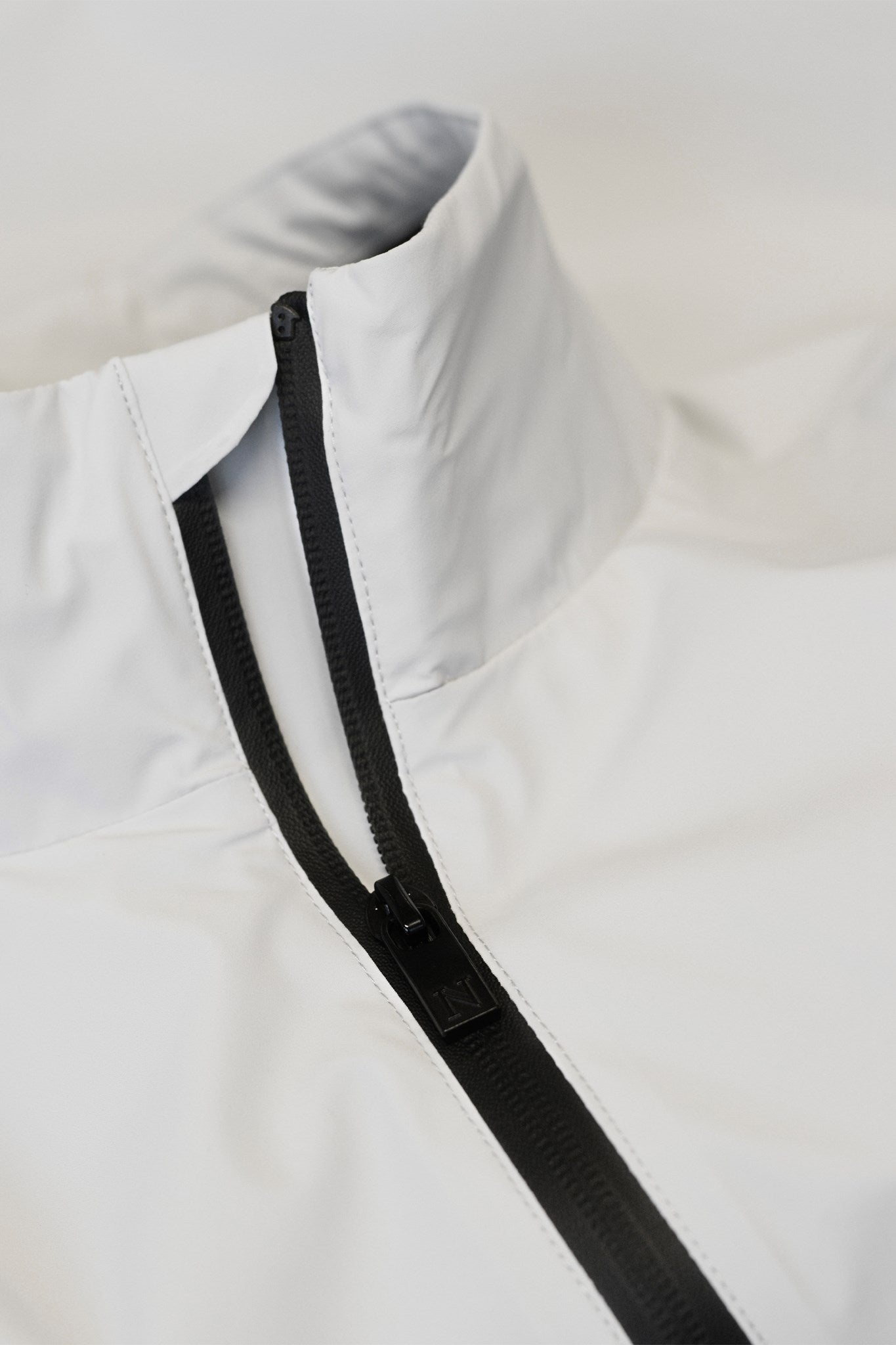 Prescott Men Women Ice Grey Closeup 2