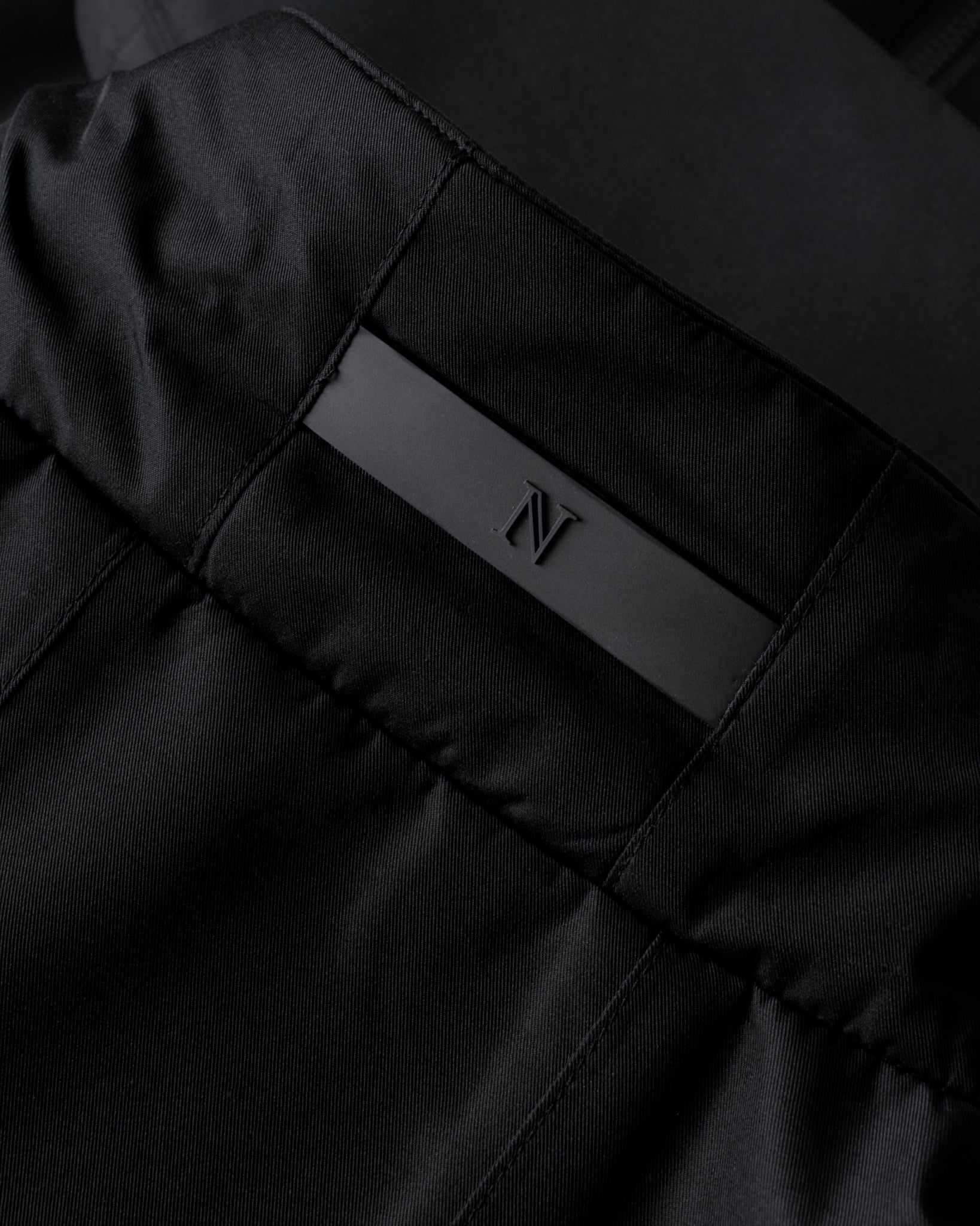 Redmond Men Black Closeup 4