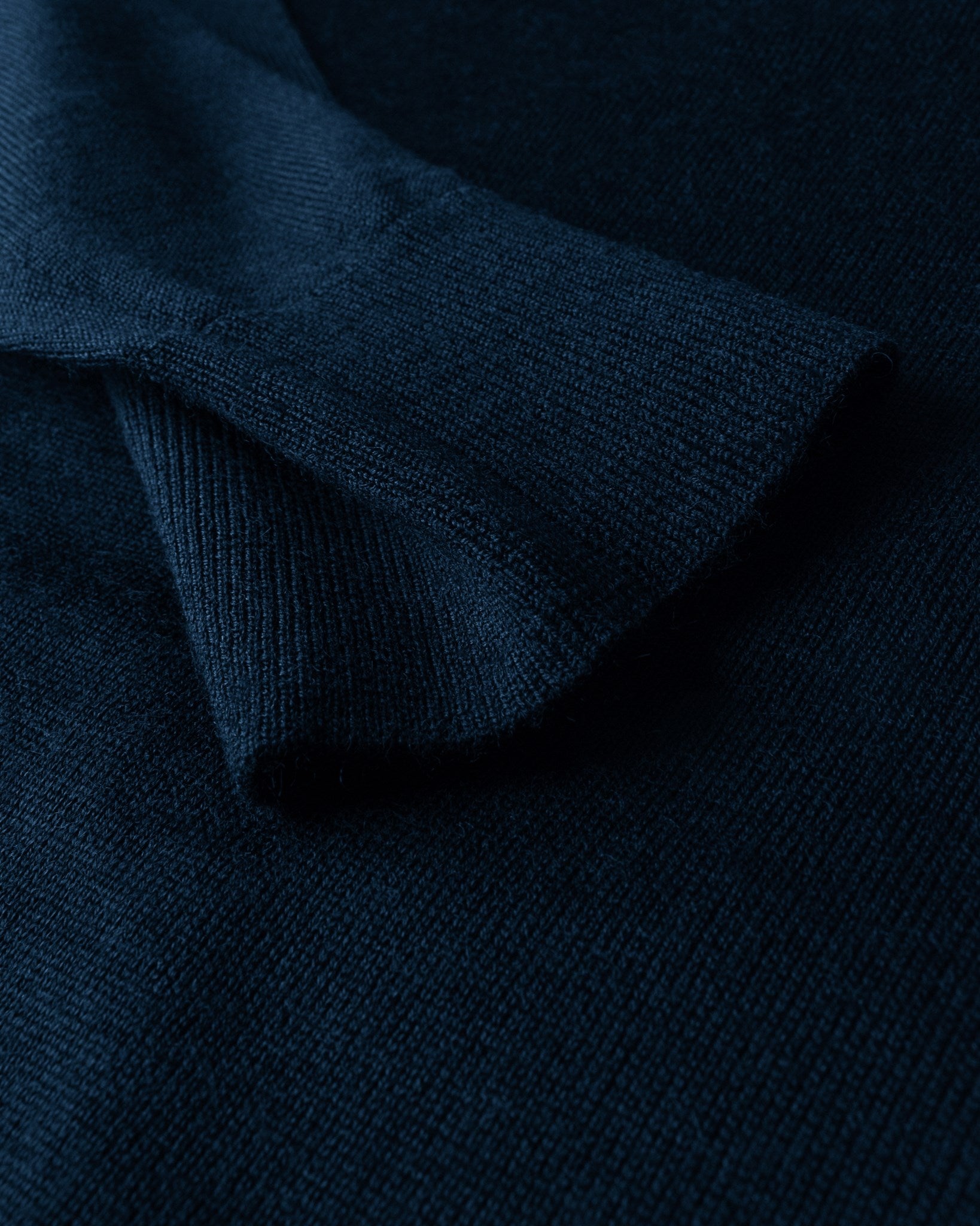 Richmond Men Navy Closeup 2