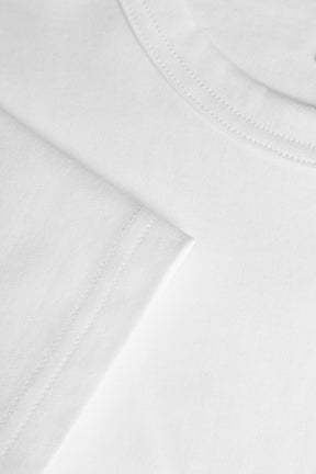 Santa Monica Men Women White Closeup 3