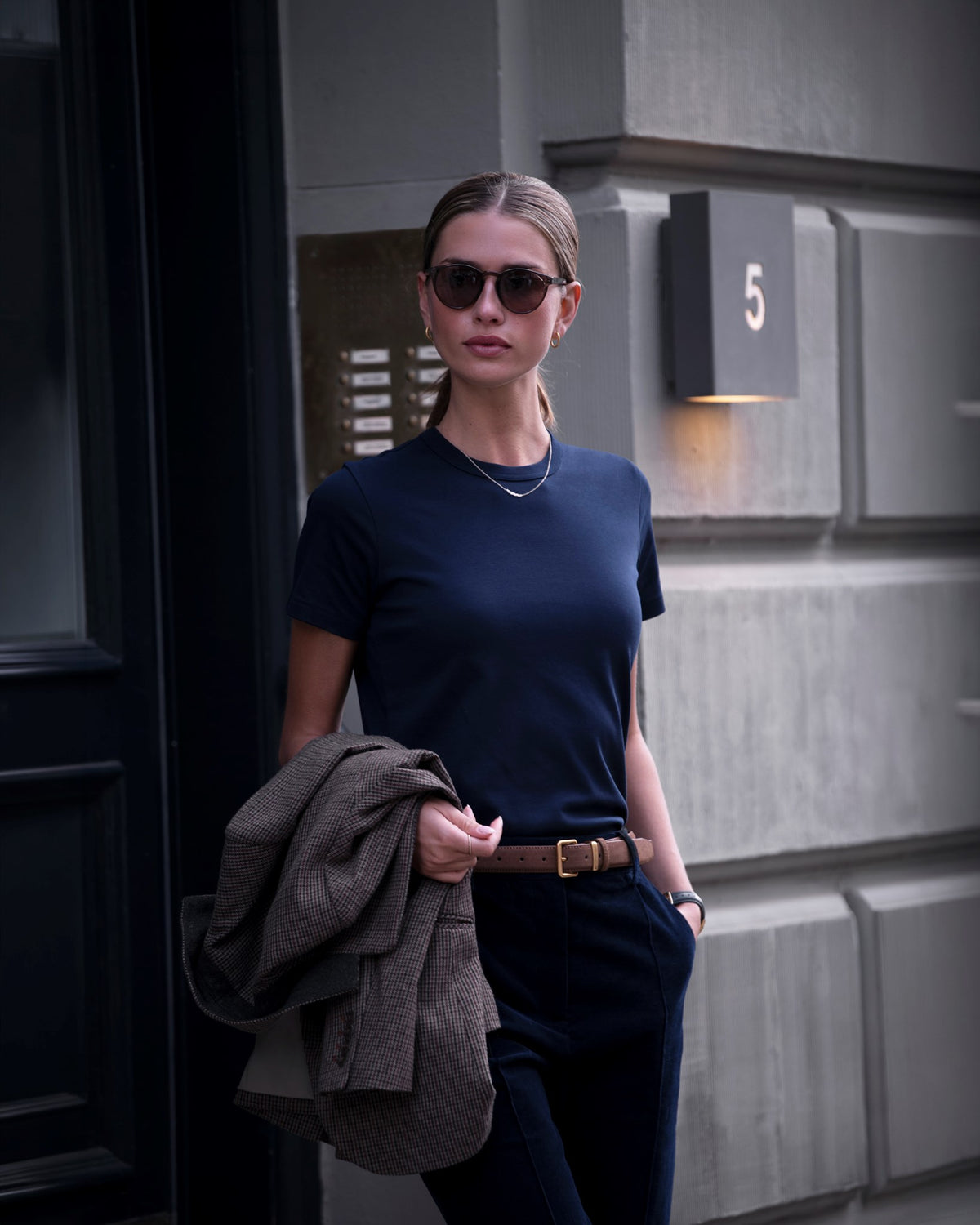 Santa Monica Women Dark Navy SS26 Modelimage