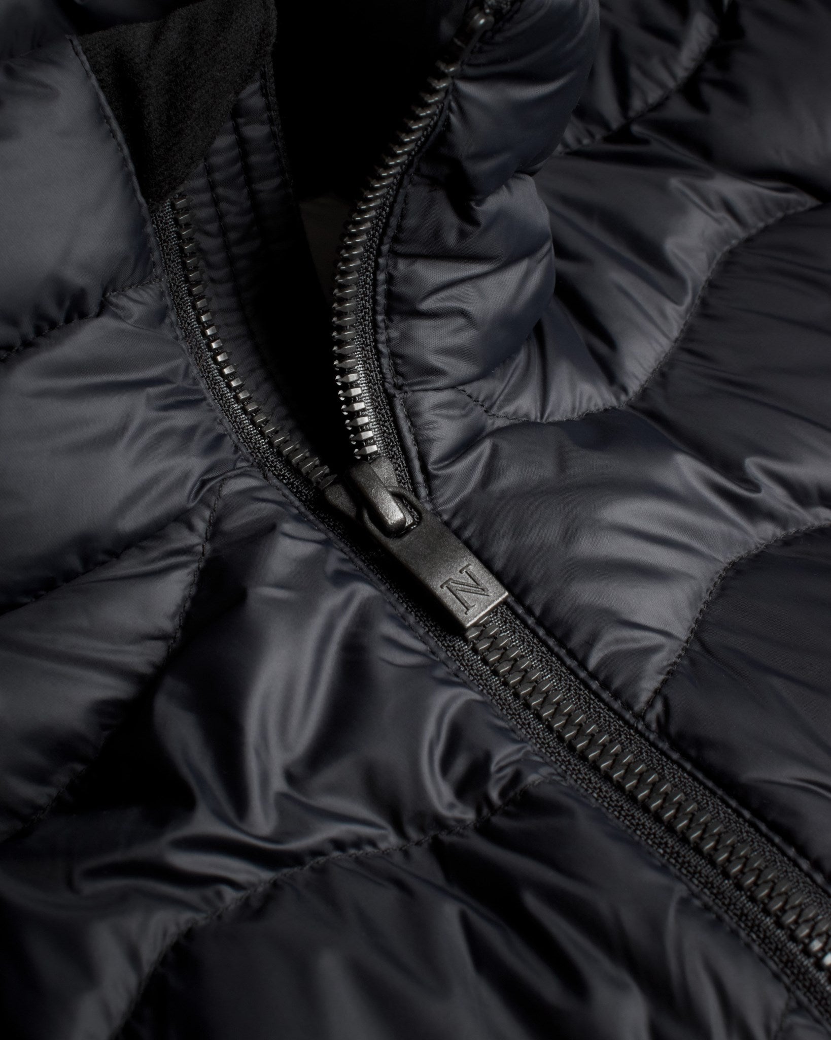 Sierra Men Black Closeup 2