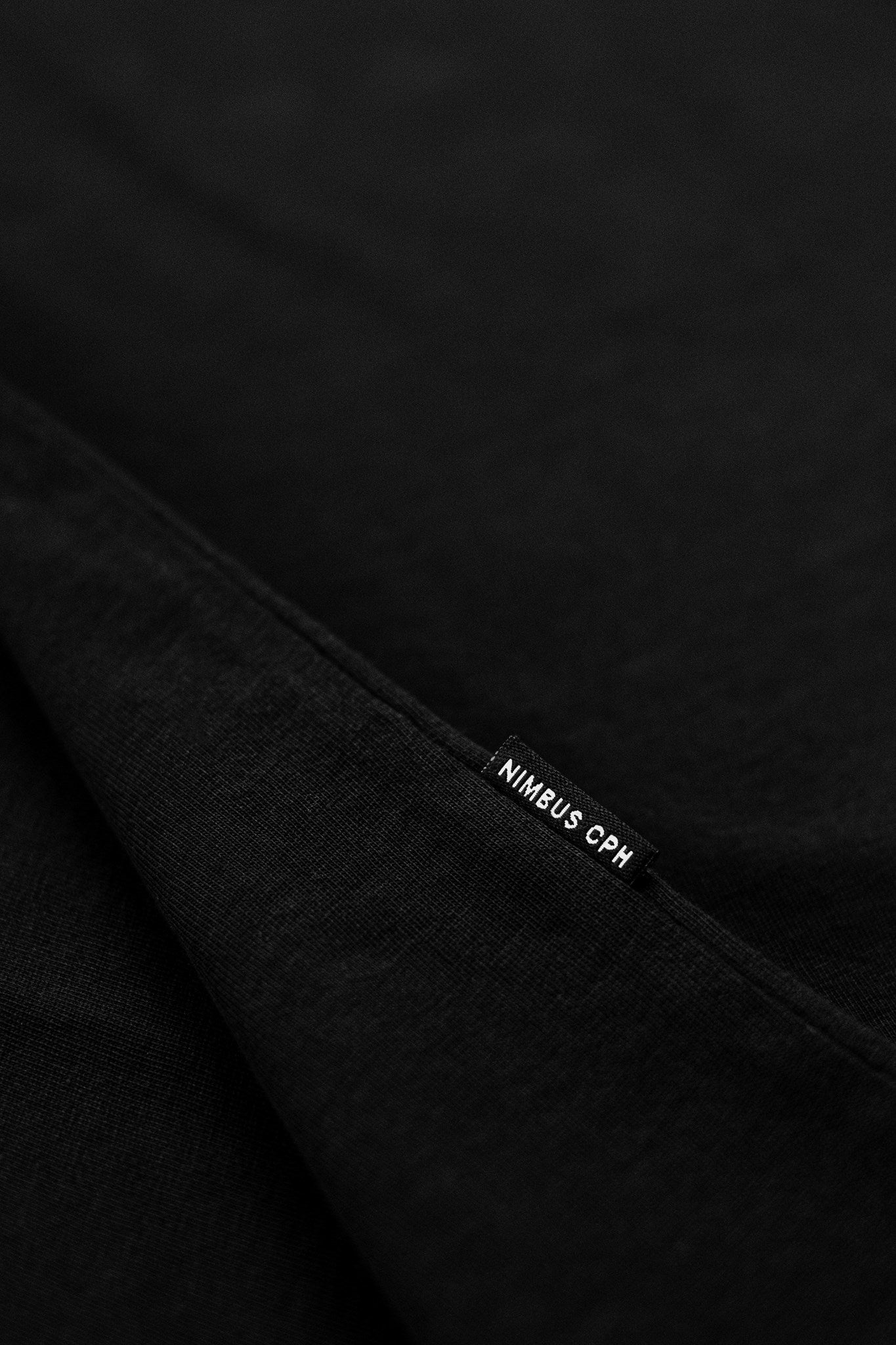 Venice Men Women Black Closeup 1