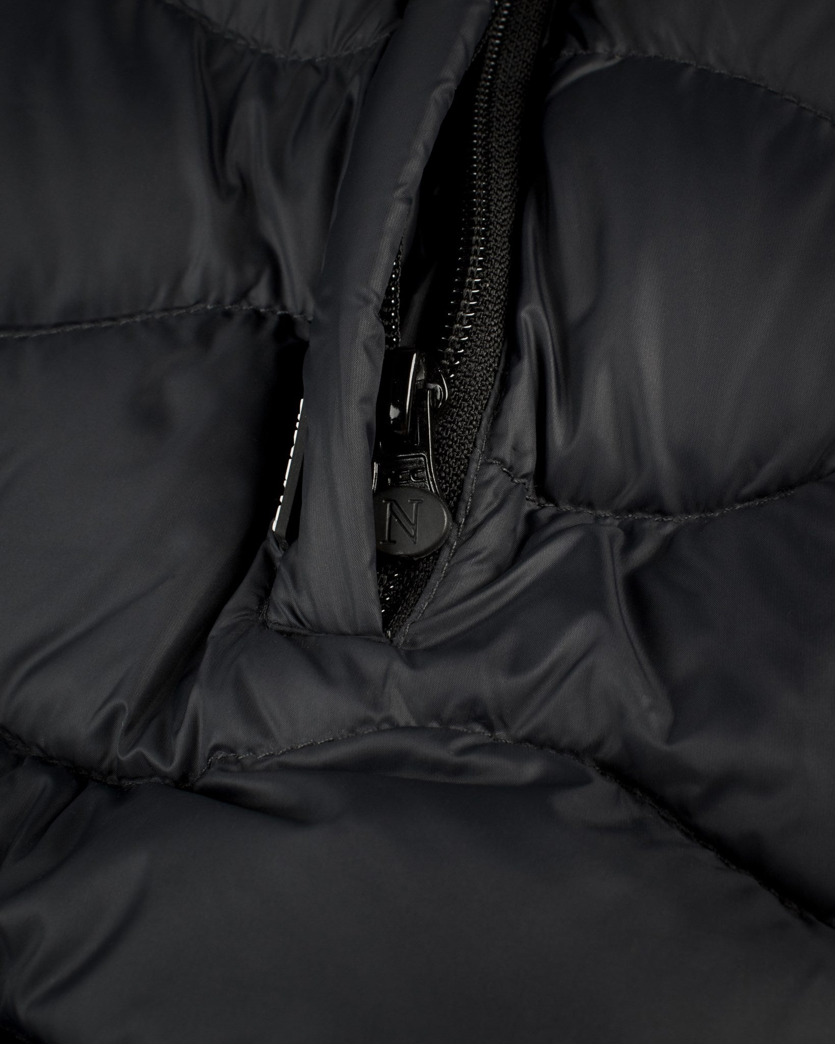 Vermont Men Black Closeup 3