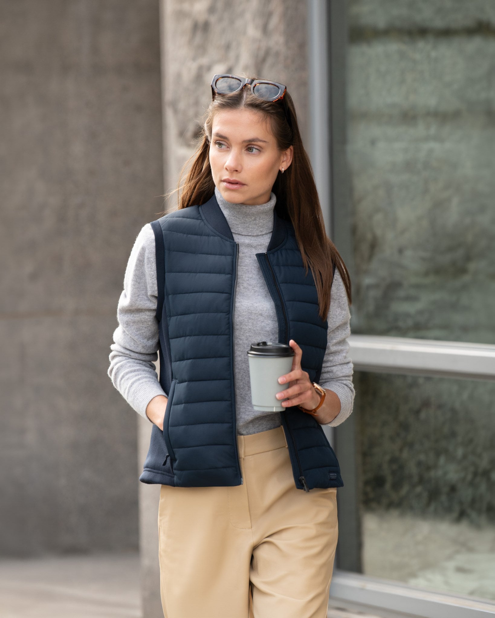 Vesper Women Navy AW24 Modelimage