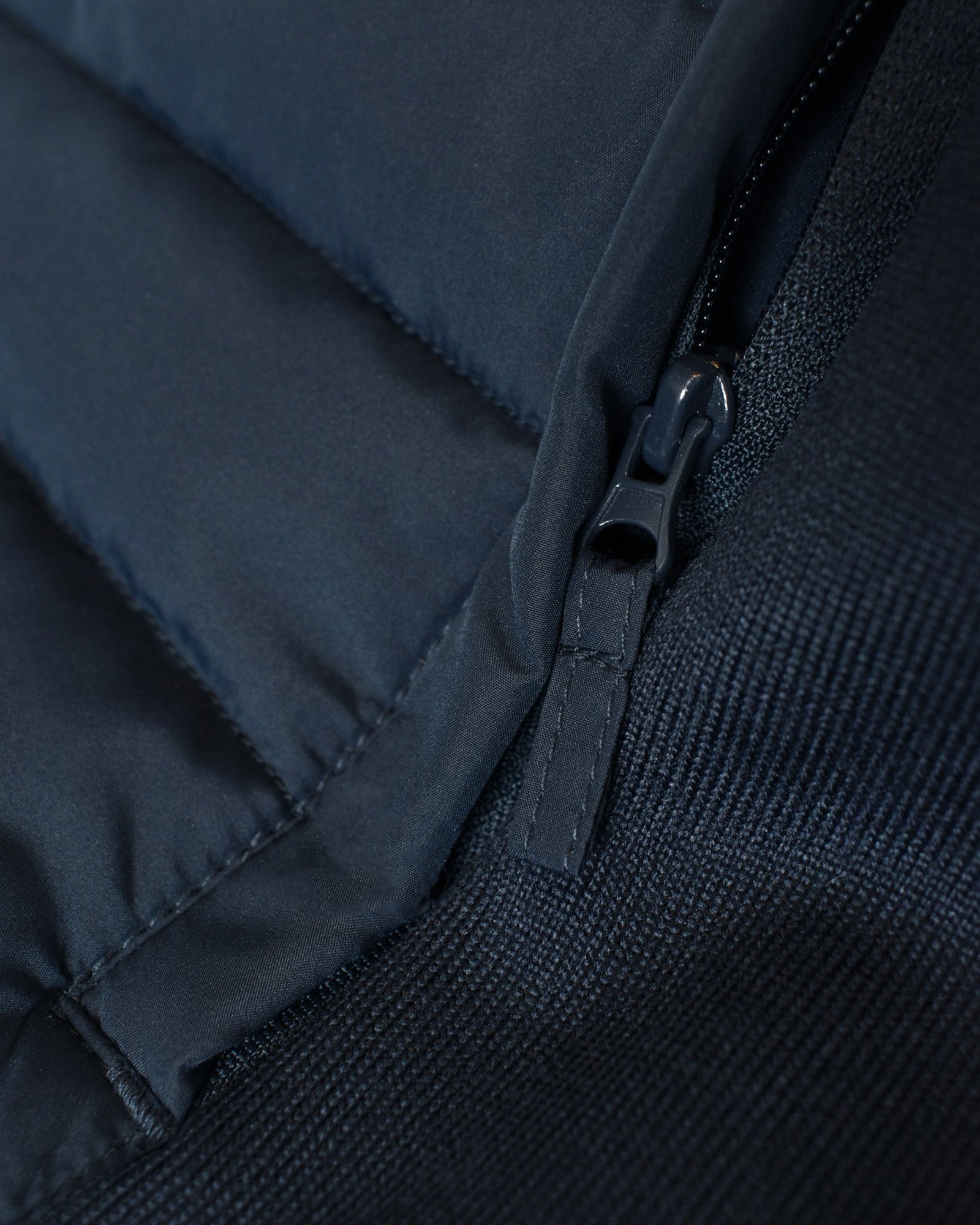 Vesper Women Navy Back