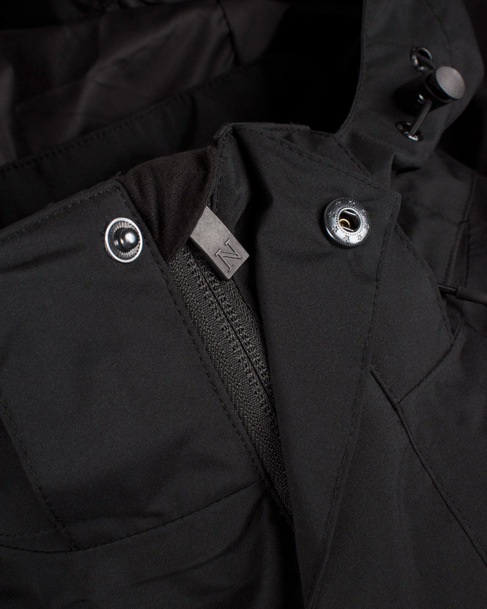 Whitestone Men Black Closeup 2