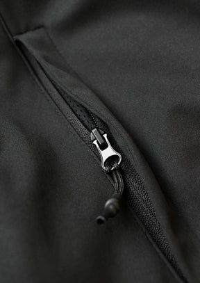 Fargo Women Black Closeup 52