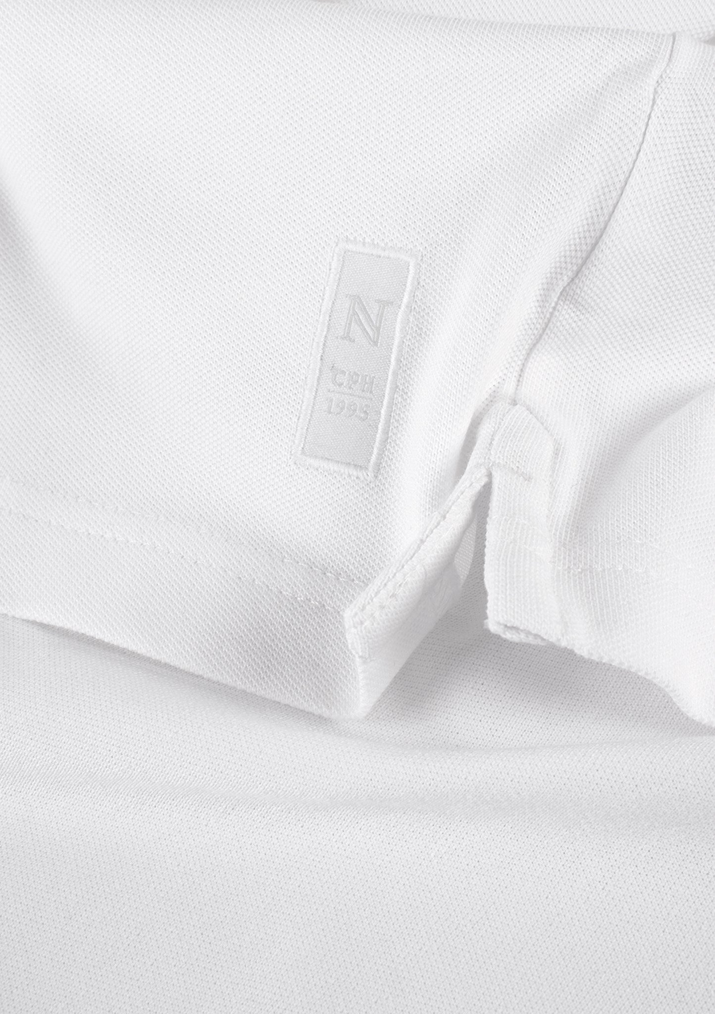 HAVN M White 52